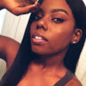 Meet your Posher, Khadijah